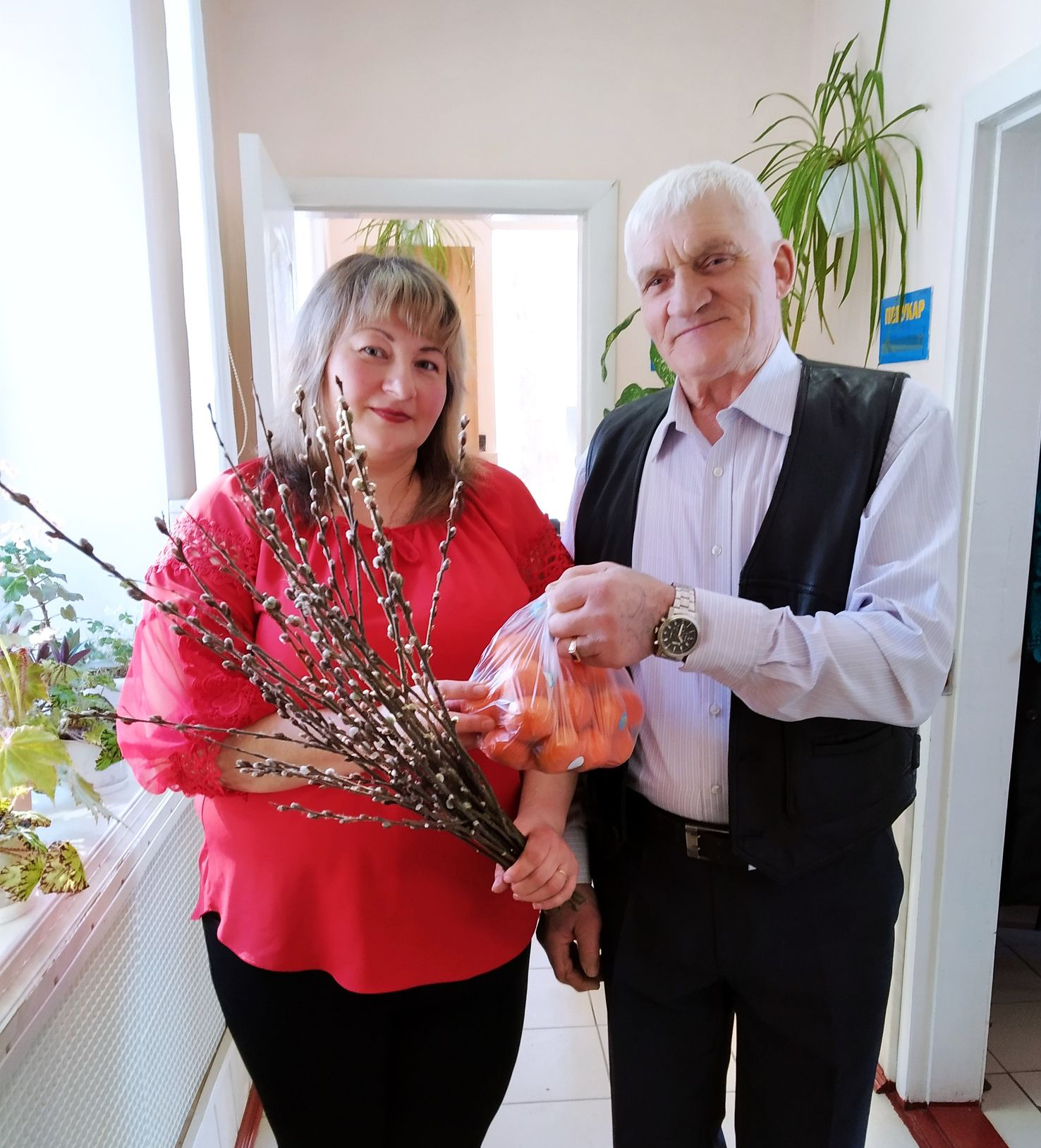 У Попівській громаді вітали жінок поважного віку